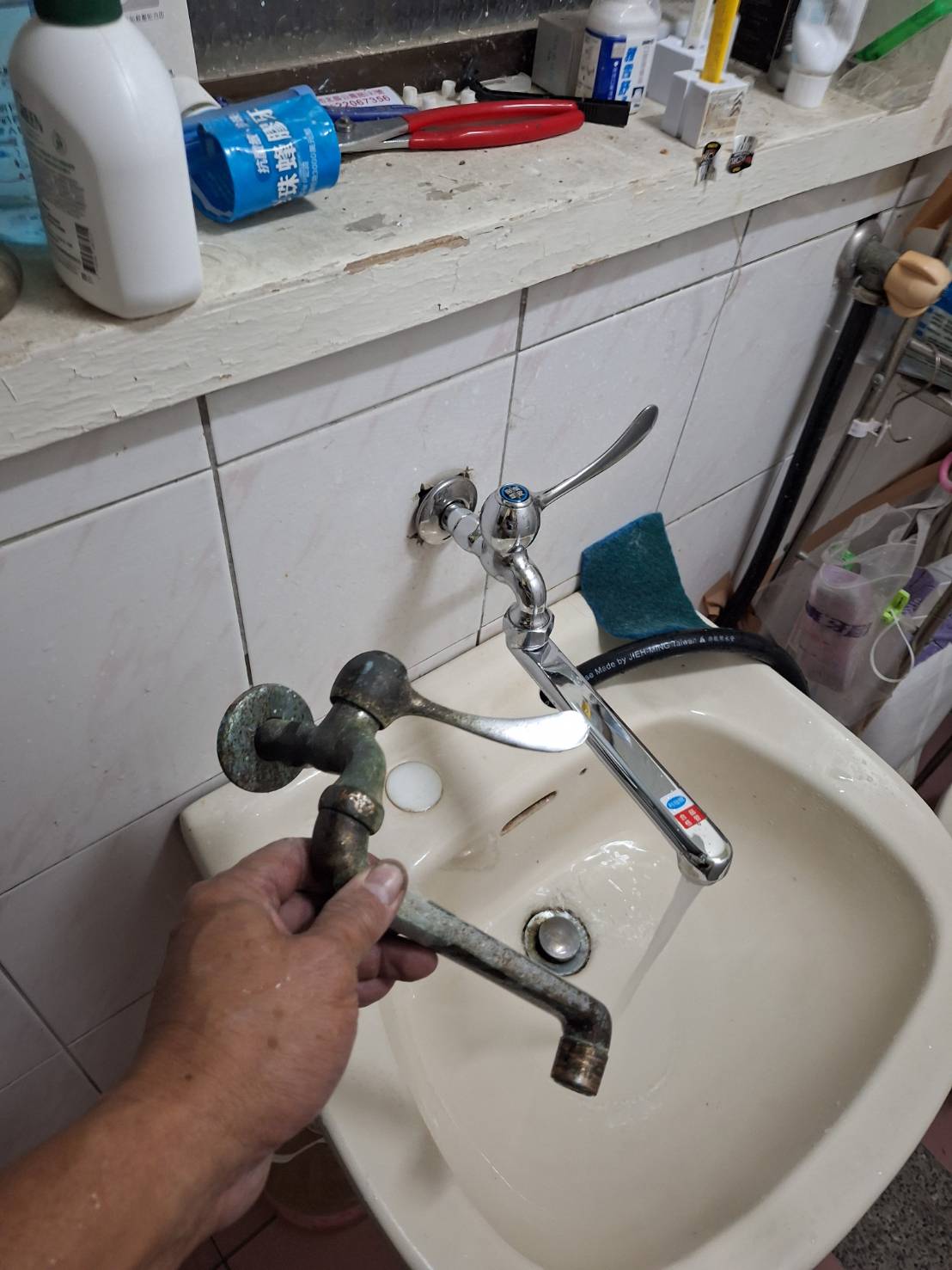 高雄水龍頭更換